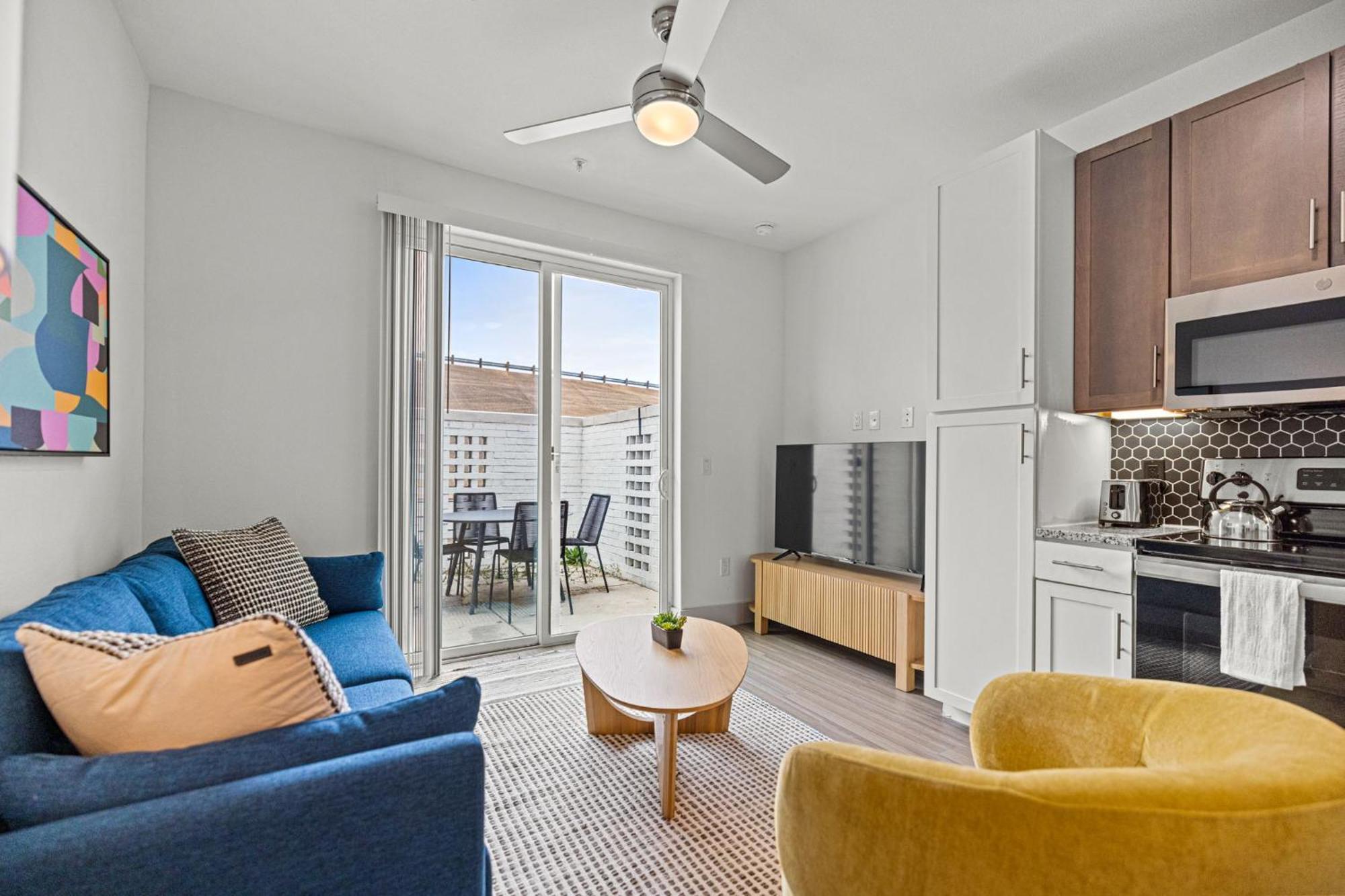 Placemakr Downtown Austin Room photo